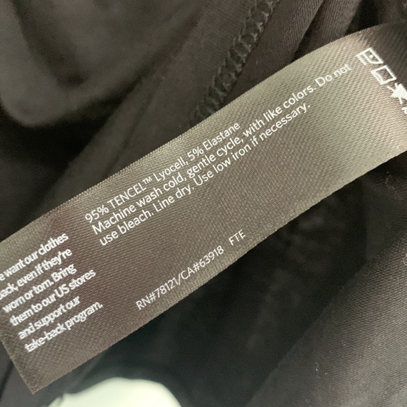 Eileen Fisher crewneck black top - Picture 4 of 5